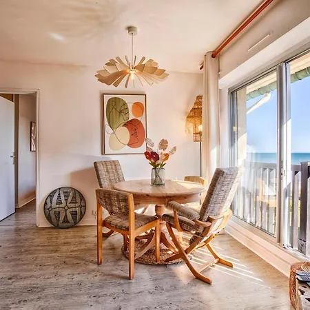 Sur La Plage-beachside Retreat *